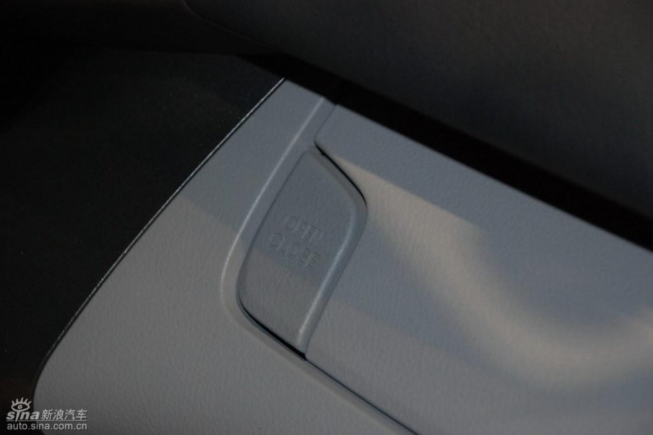 RAV4上市现场内饰实拍图