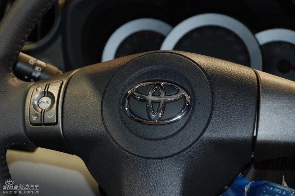 RAV4上市现场内饰实拍图