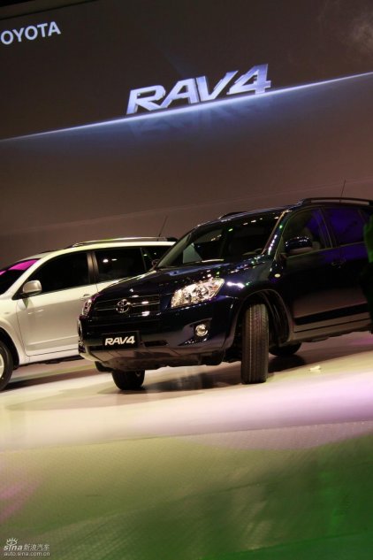 国产丰田RAV4上市现场实拍图