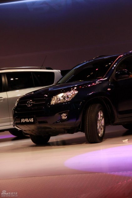 国产丰田RAV4上市现场实拍图