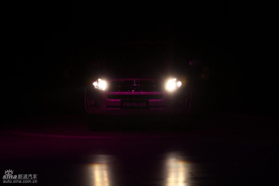 国产丰田RAV4亮相