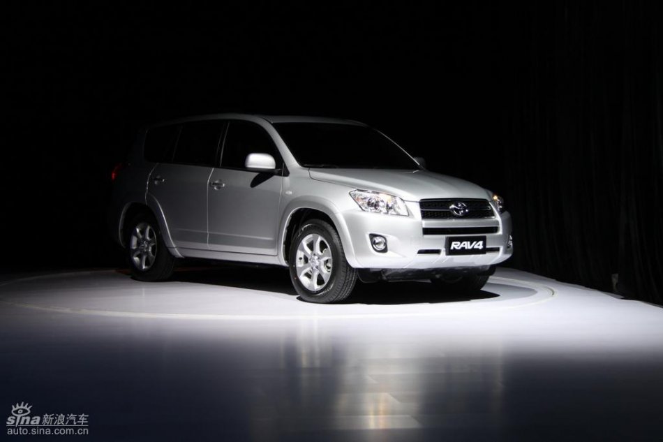 国产丰田RAV4亮相