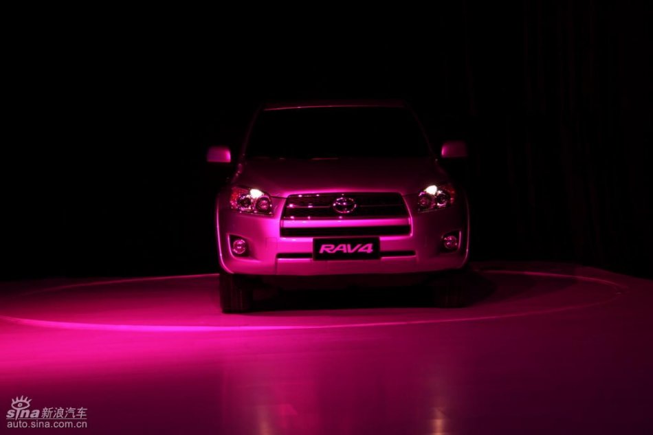 国产丰田RAV4亮相