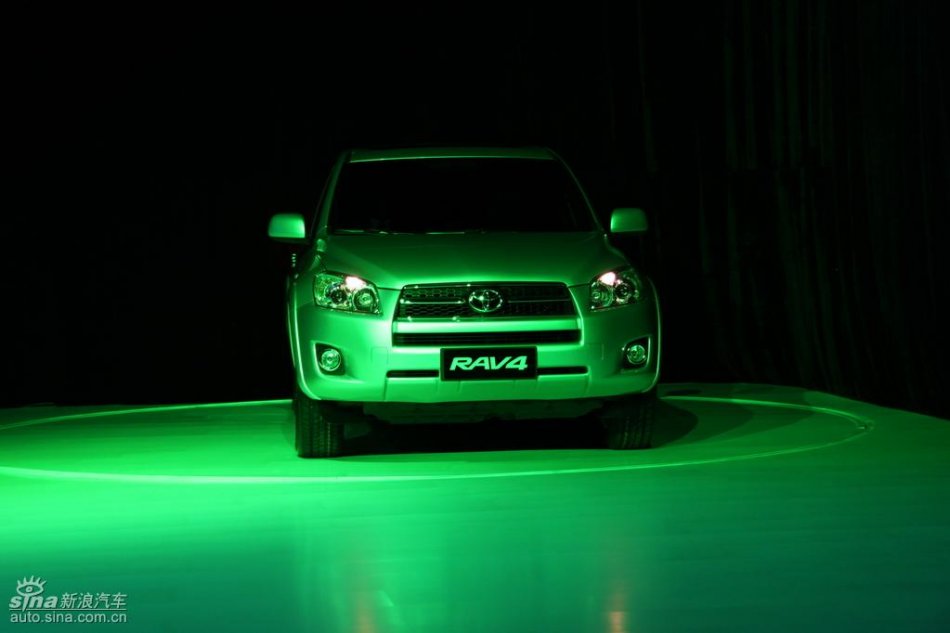 国产丰田RAV4亮相