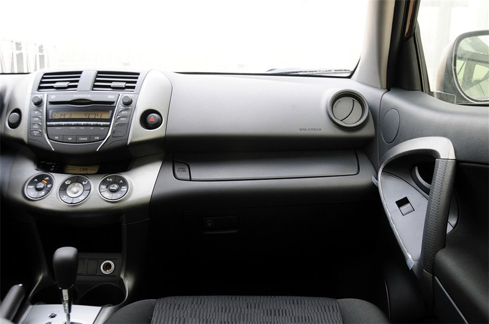 2013款RAV4 2.0L自动经典特装版