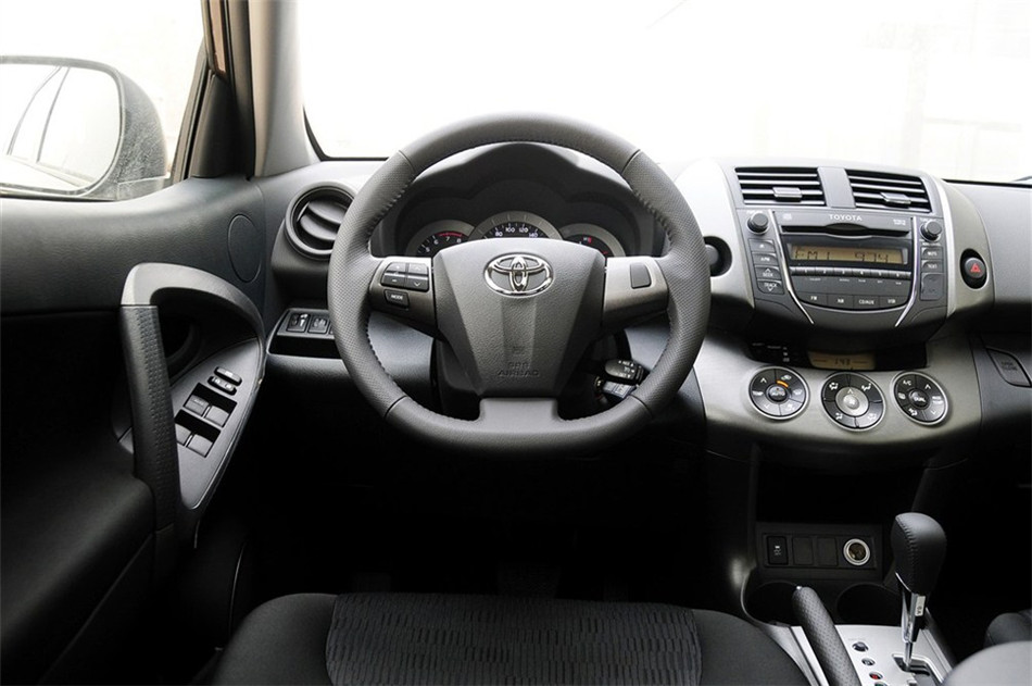 2013款RAV4 2.0L自动经典特装版