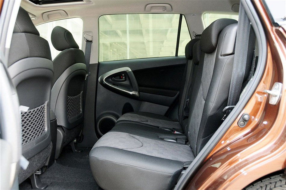 2013款RAV4 2.0L自动经典特装版