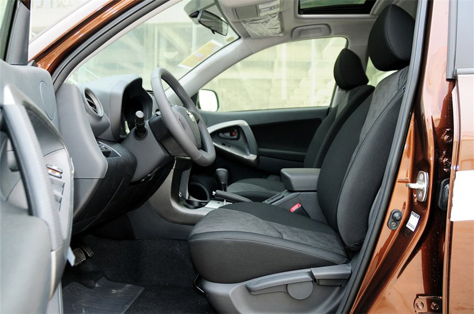 2013款RAV4 2.0L自动经典特装版