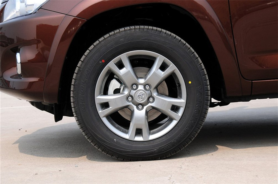 2013款RAV4 2.0L自动经典特装版