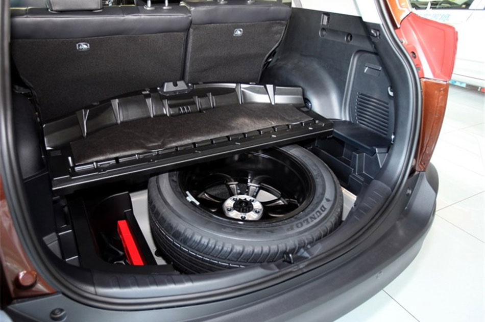 2013款丰田RAV4 2.5L自动豪华版