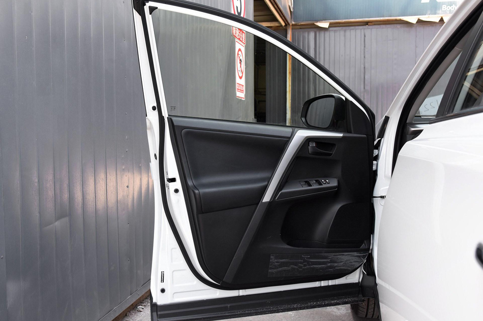 2018款 2.5L 自动四驱精英i版 座椅空间