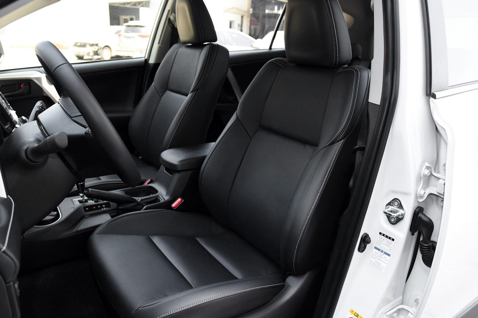 2018款 2.5L 自动四驱精英i版 座椅空间