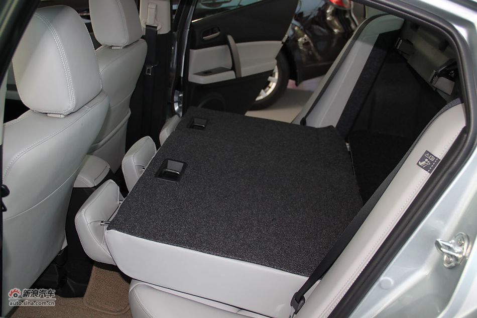 发动机、底盘悬挂及后备箱