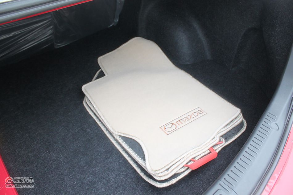 发动机、底盘悬挂及后备箱