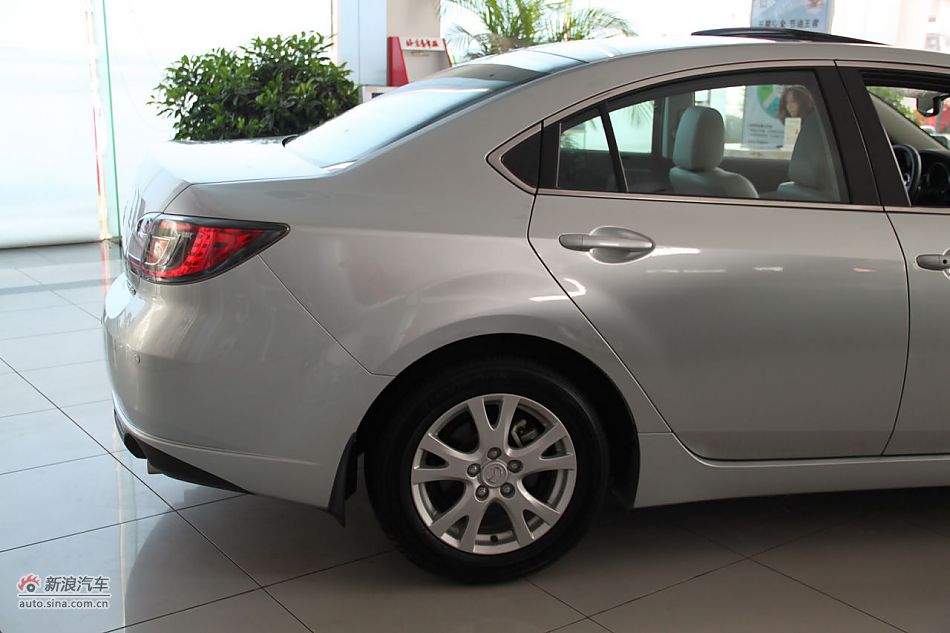 车辆外观及细节