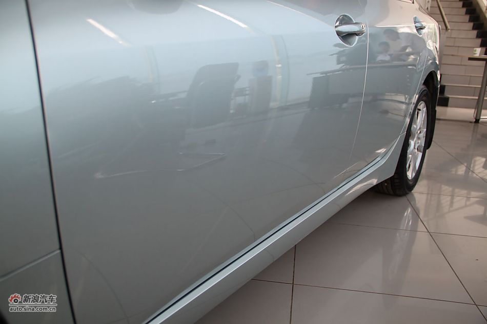 车辆外观及细节