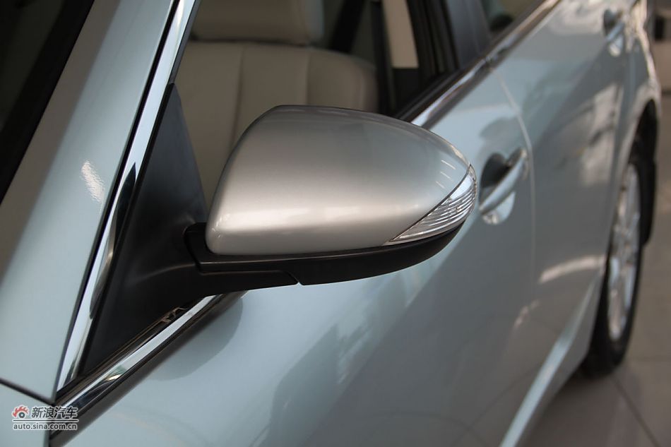 车辆外观及细节