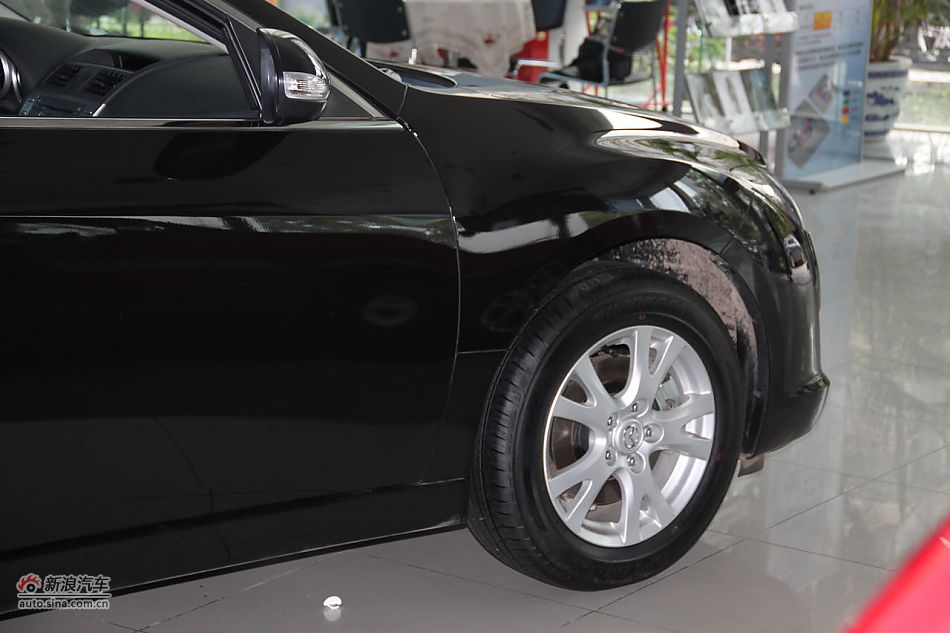 车辆外观及细节