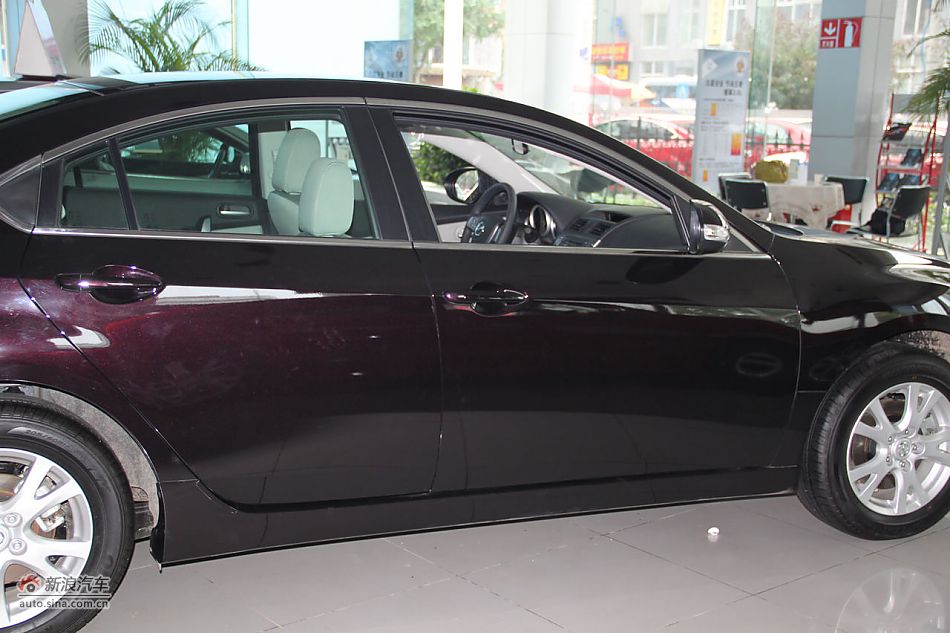 车辆外观及细节