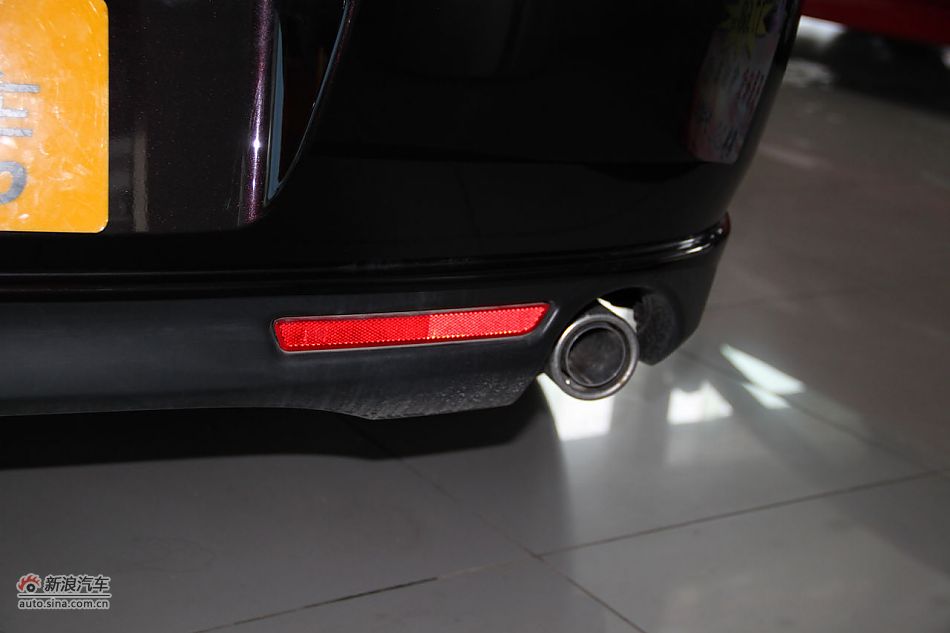 车辆外观及细节