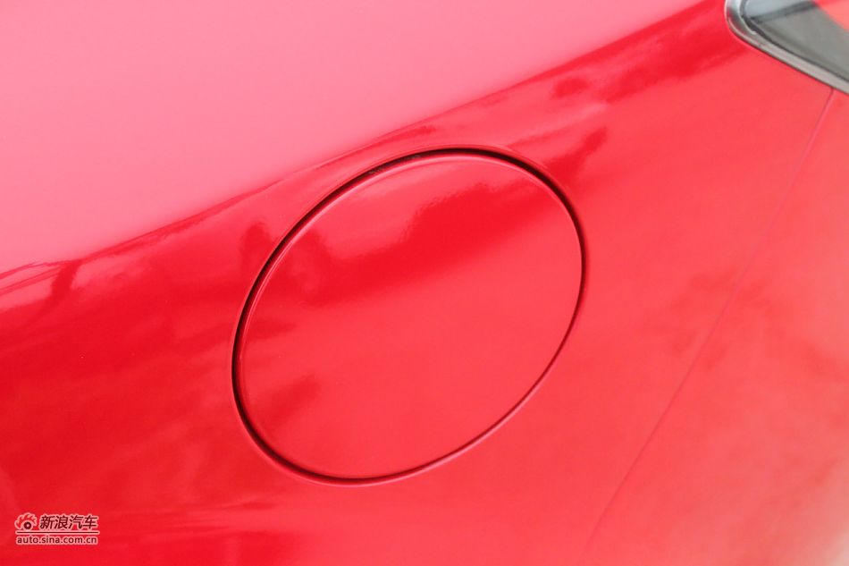 车辆外观及细节