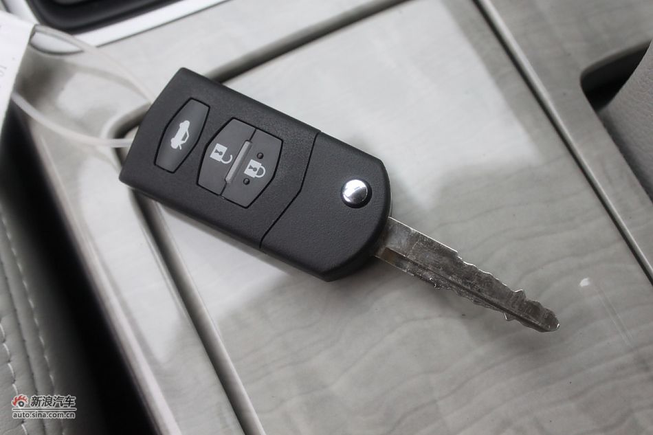 发动机、底盘悬挂及后备箱