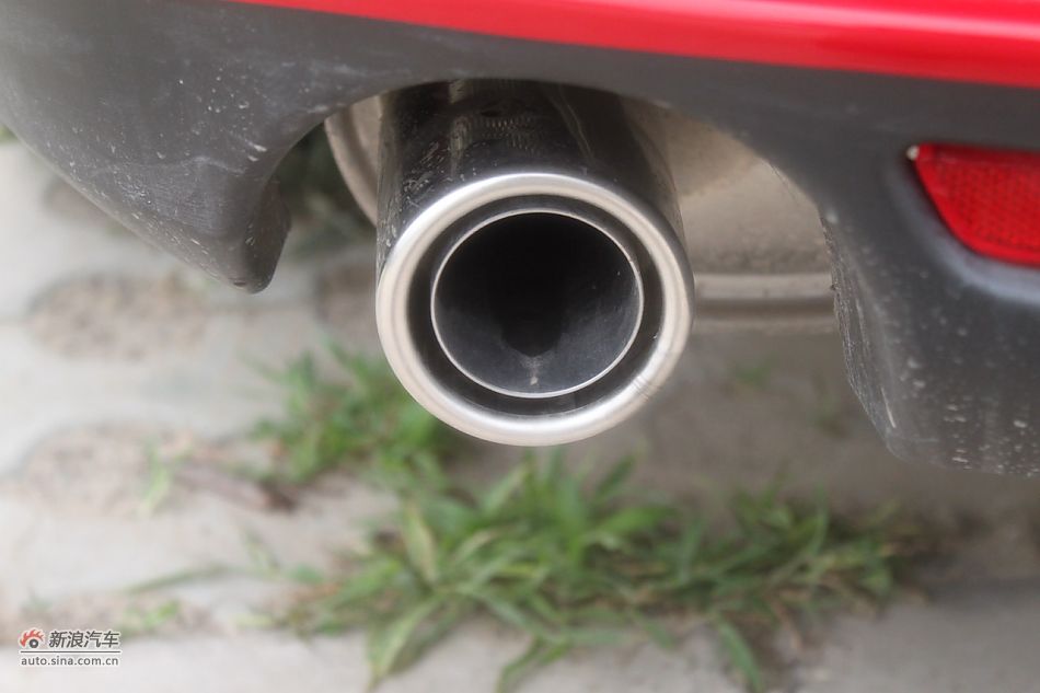 发动机、底盘悬挂及后备箱