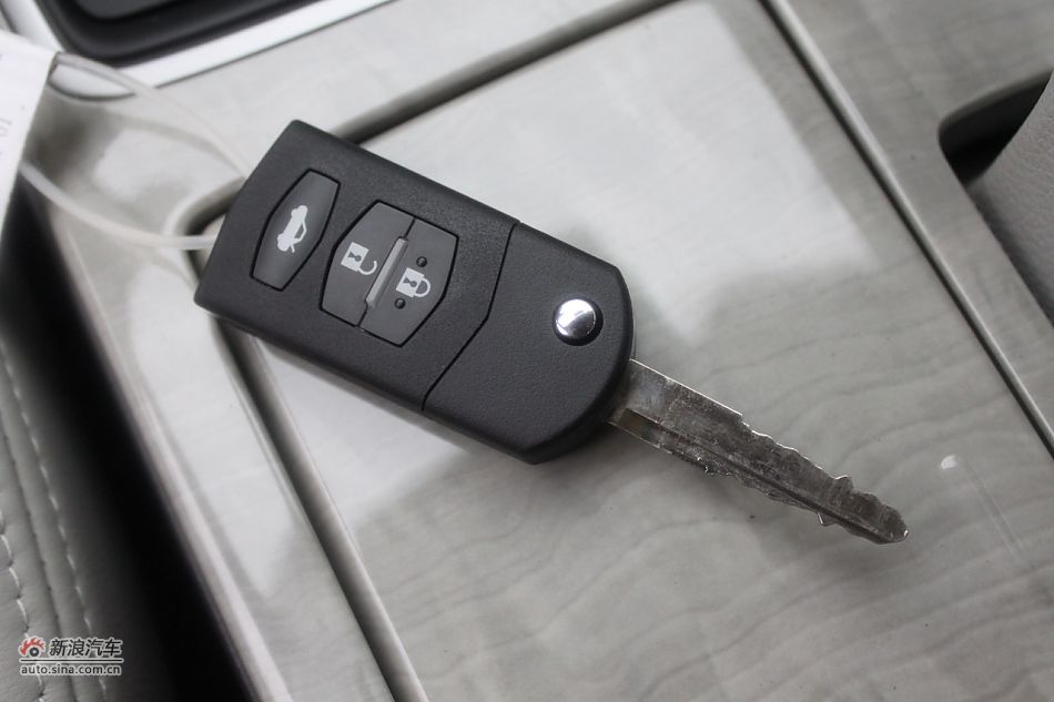 发动机、底盘悬挂及后备箱