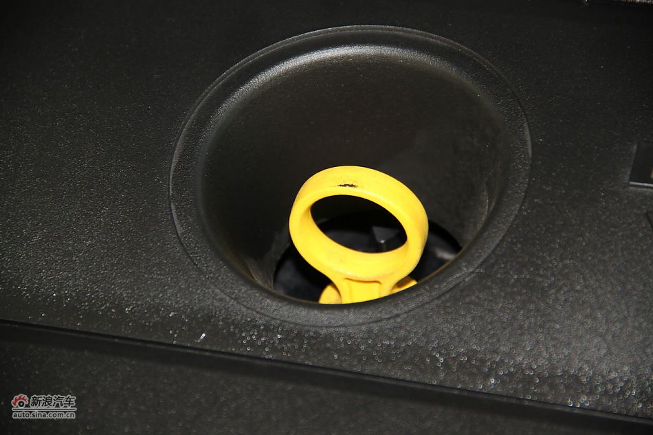 发动机、底盘悬挂及后备箱