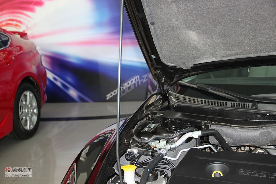 发动机、底盘悬挂及后备箱