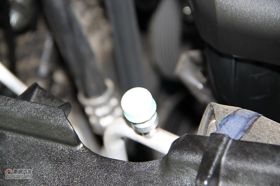 发动机、底盘悬挂及后备箱