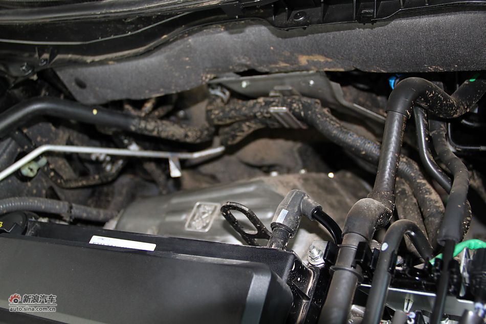 发动机、底盘悬挂及后备箱