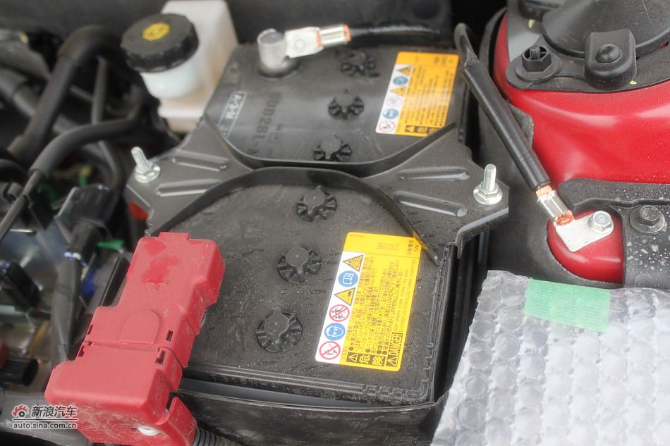 发动机、底盘悬挂及后备箱