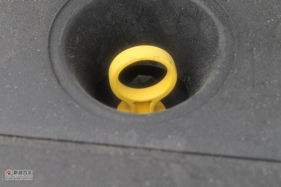 发动机、底盘悬挂及后备箱