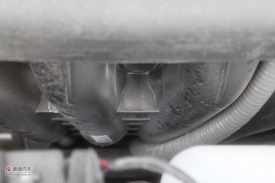 发动机、底盘悬挂及后备箱