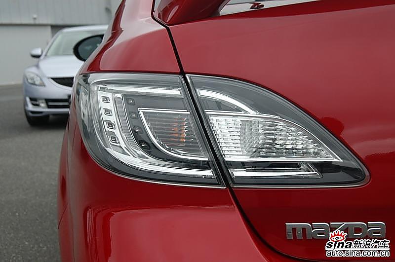 新马自达6设计细节