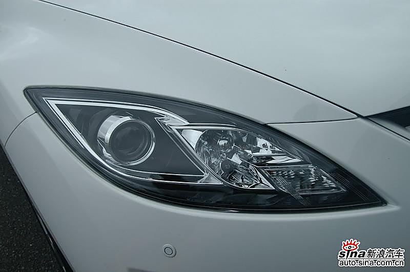 新马自达6设计细节