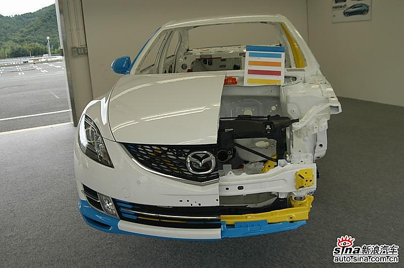 新马自达6设计细节