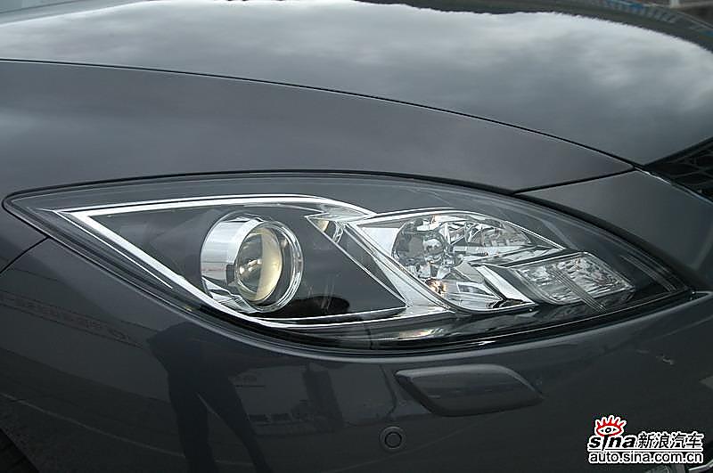 新马自达6设计细节