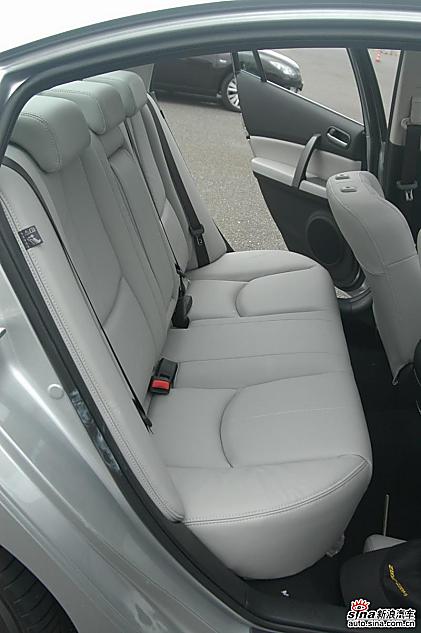新马自达内饰