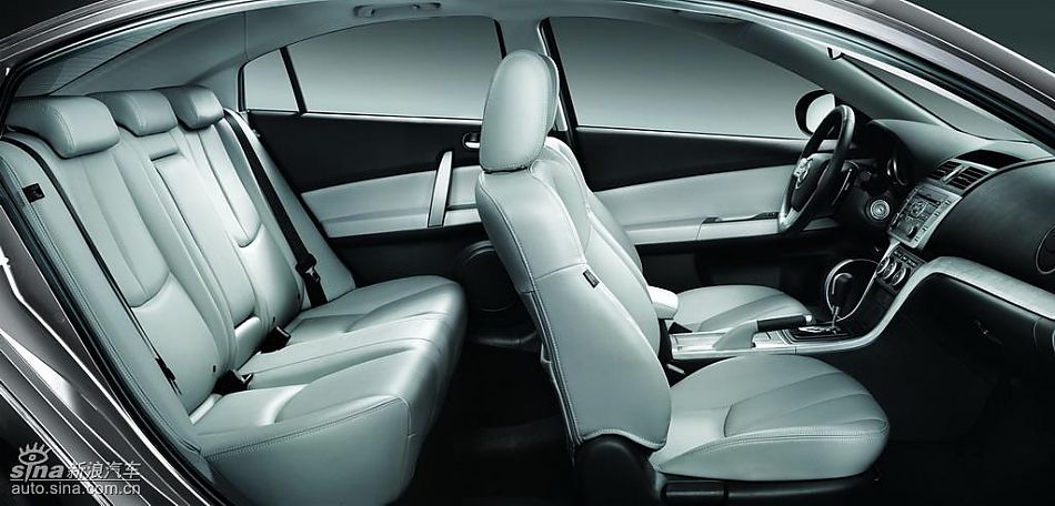 睿翼2.0L资料图-内饰