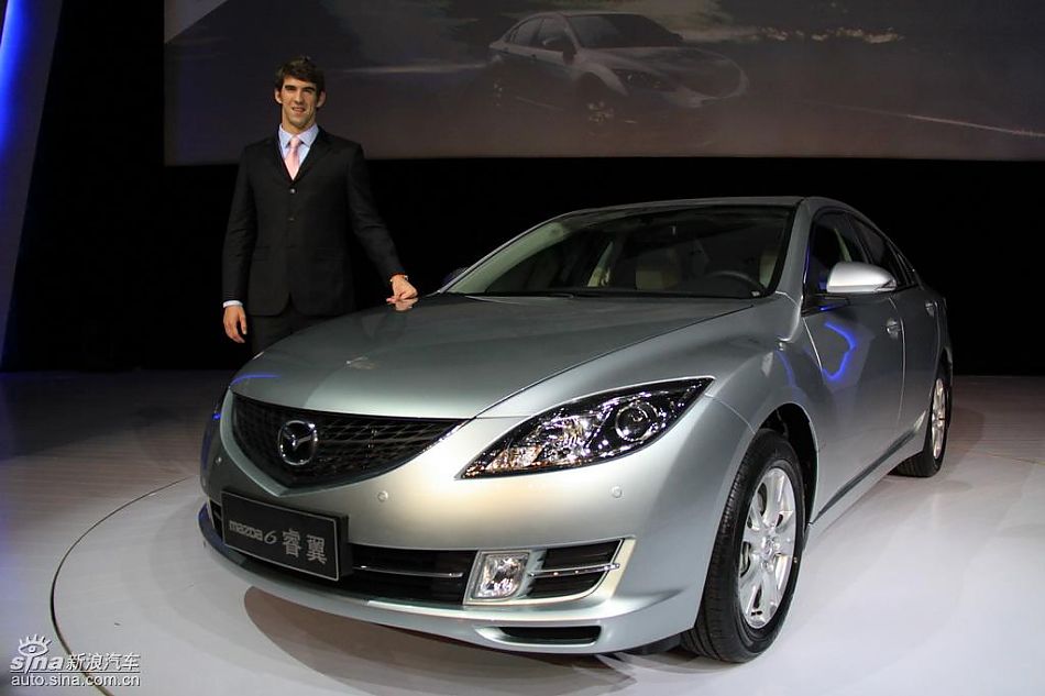 菲尔普斯与高层合影