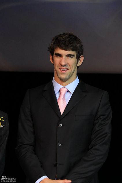 菲尔普斯与高层合影