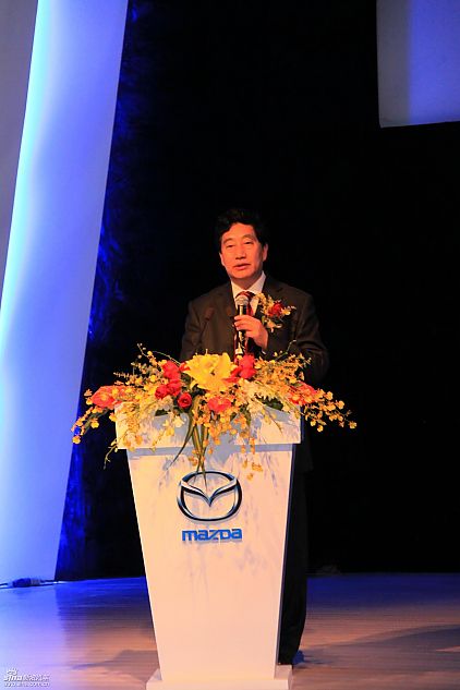 一汽轿车公司副总经理王法长致辞