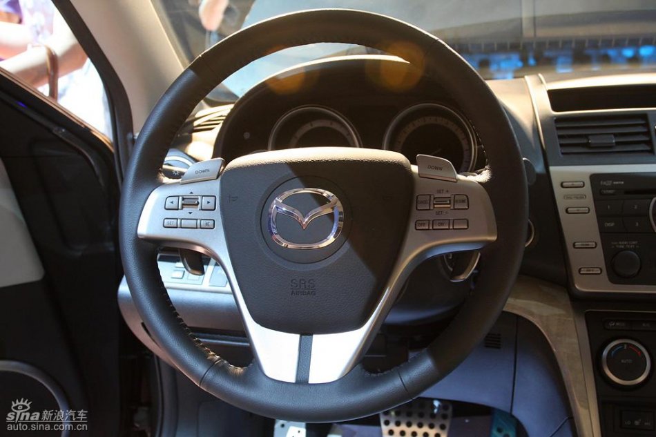 Mazda6睿翼内饰实拍图
