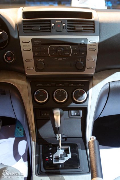 Mazda6睿翼内饰实拍图