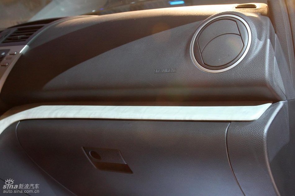 Mazda6睿翼内饰实拍图