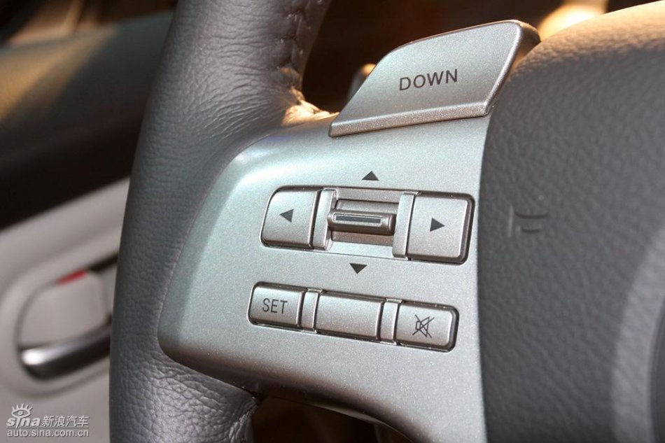 Mazda6睿翼内饰实拍图