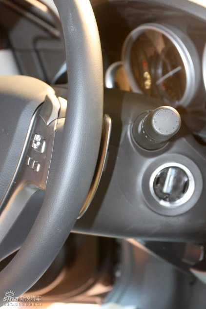 Mazda6睿翼内饰实拍图