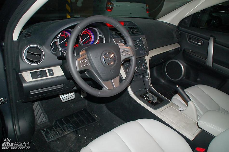Mazda6睿翼内饰实拍图